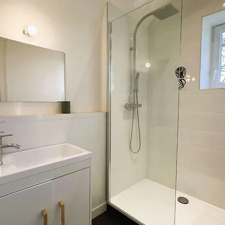 Holiday home Maison Renovee Avec Jardin, Proche Kerleven, 8 Pers, Golf Cornouaille A 1.8 Km - Fr-1-481-153
